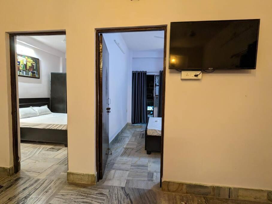 Green River Homestay 2bhk Fully Furnished Flat. *